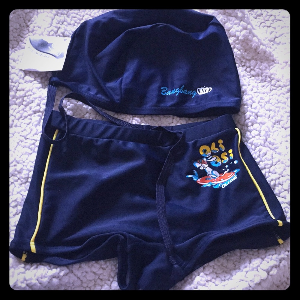 🌊🌊swimming trunk with cap.